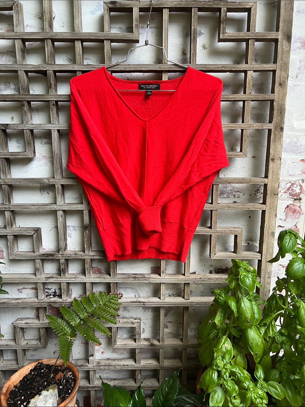 Banana Republic Red Fisherman 100% Merino Wool V Neck Sweater, XS Petite